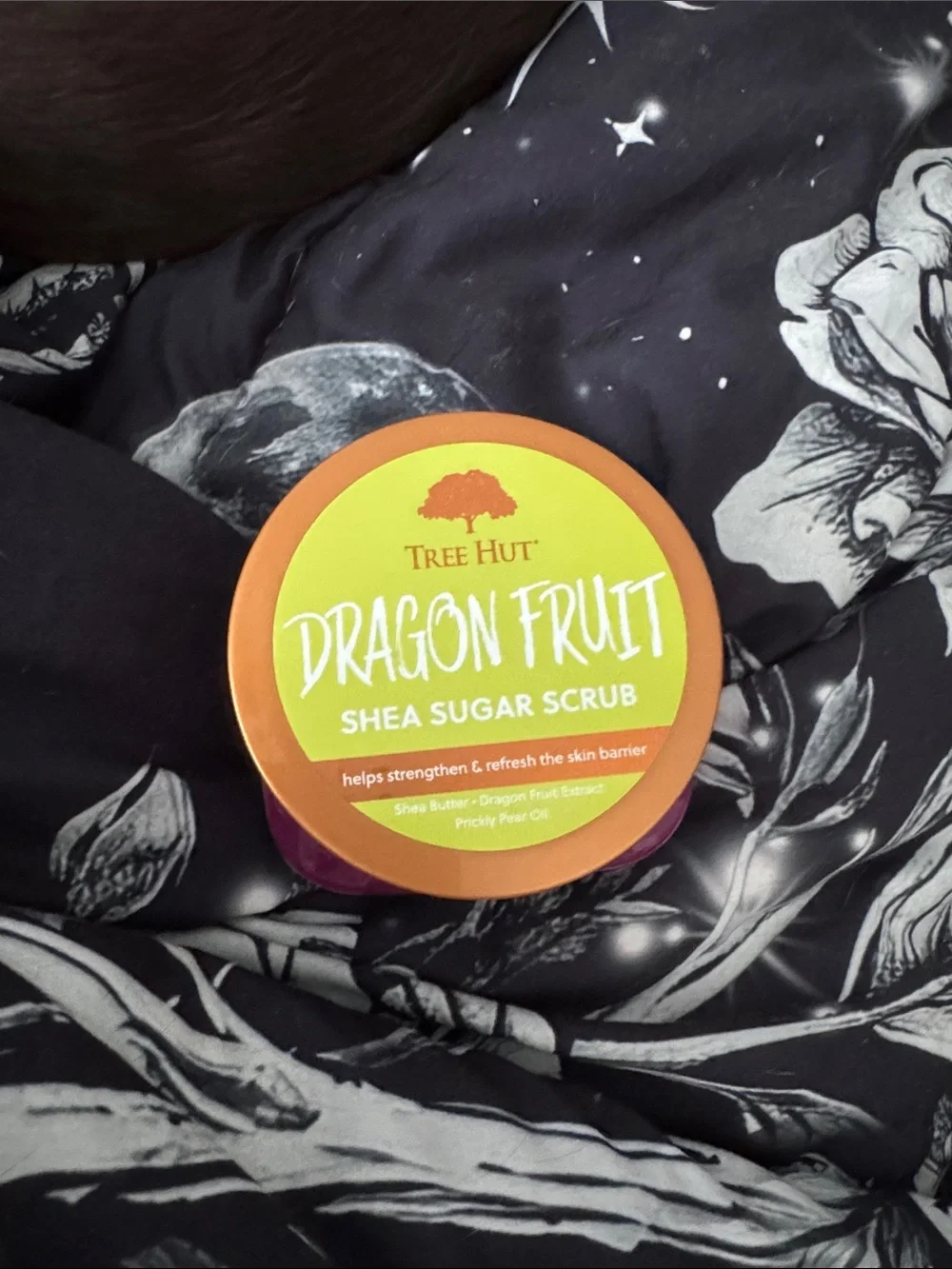 Tree Hut Dragon Fruit Shea Sugar Scrub - Vibrant Pink